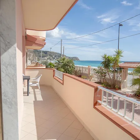 Apartment Casa Erika Bova Marina